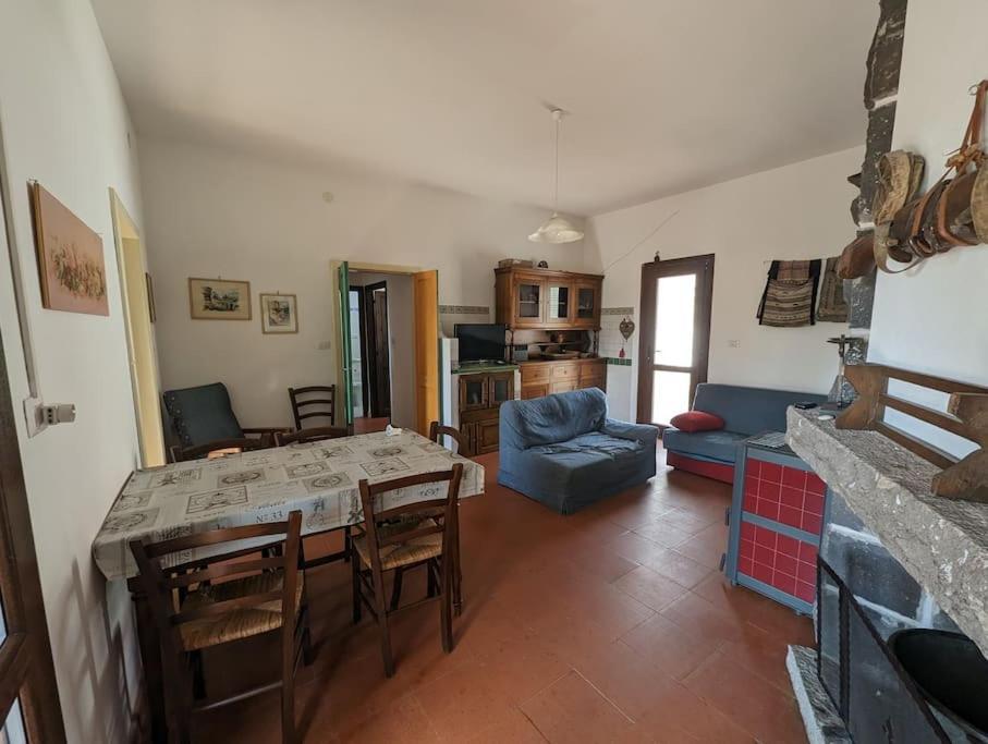Cottage Familiare Sant'Agostino Abbasanta Exterior foto